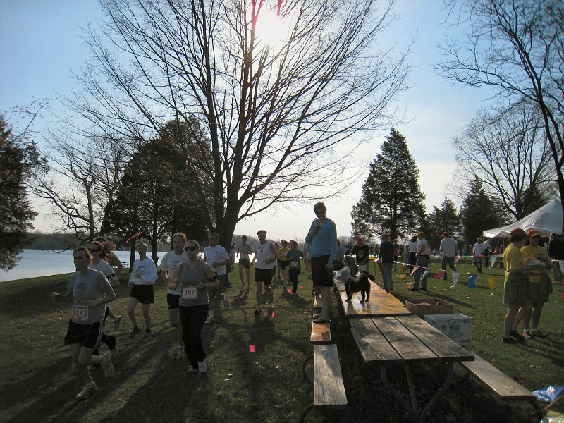 Road Ends 5M 09 0117.jpg - The Road Ends 5 Mile Trail Race in Pinckney Michigan. April 25, 2009. One word = Hills! This was my second run for this race.